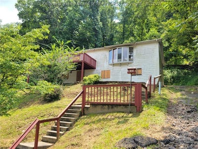 /international/us/216-campbells-creek-drive-charleston-wv-110110273204/