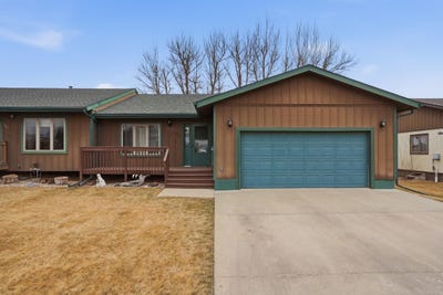 /international/us/407-summit-street-belle-fourche-sd-110108342161/