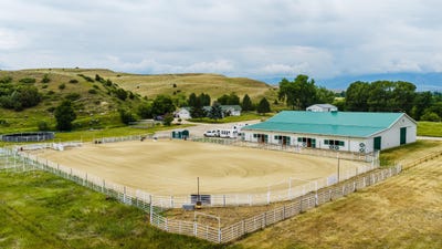 /international/us/1604-leopard-street-sheridan-wy-110109883603/