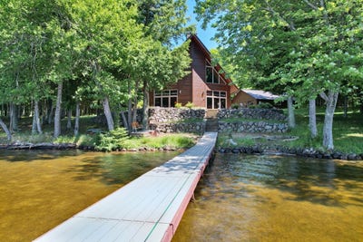 /international/us/23196-black-bear-rd-watersmeet-mi-110100391232/?lang=zh-tw