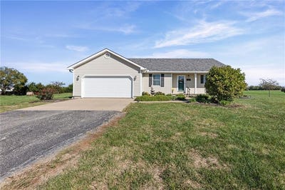 /international/us/39824-w-391st-street-lane-ks-110120465524/