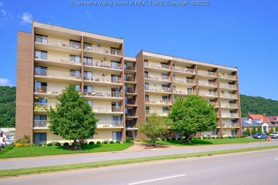 /international/us/2106-kanawha-boulevard-charleston-wv-110103949626/