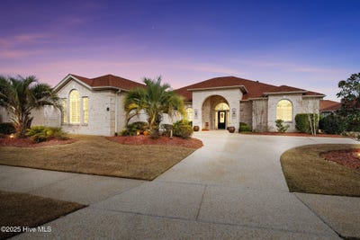 /international/us/2215-villamar-drive-leland-nc-110099578255/