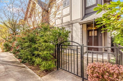 /international/us/4884-nw-162nd-ter-portland-or-110091852739/