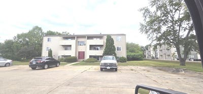 /international/us/2001-s-mattis-avenue-champaign-il-110101831044/