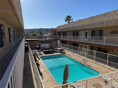 /international/us/454-riverfront-drive-bullhead-city-az-110107607008/