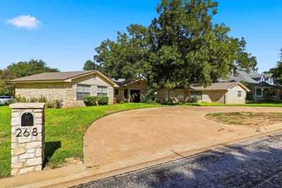 /international/us/268-quail-street-meadowlakes-tx-110120455659/