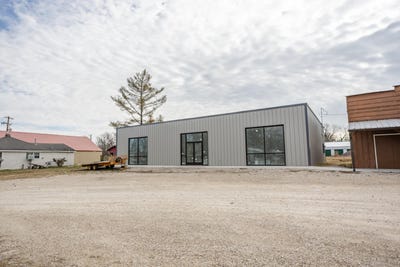 /international/us/326-w-main-street-fordland-mo-110098395877/