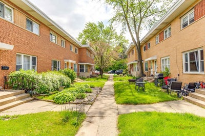 /international/us/32-n-albert-street-mount-prospect-il-110107877493/