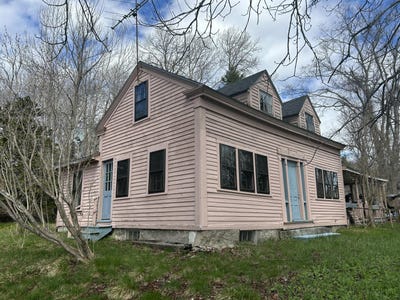 /international/us/193-coastal-road-brooksville-me-110107785771/