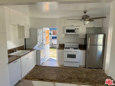 /international/us/13636-cerise-ave-hawthorne-ca-110106370461/