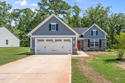 /international/us/307-rothbury-court-sanford-nc-110100126423/
