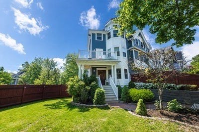 /international/us/84-westbourne-terrace-84-brookline-ma-110108813487/