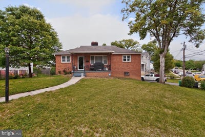 /international/us/7021-e-chesapeake-st-hyattsville-md-110107727232/