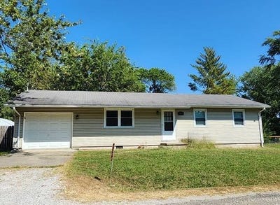 /international/us/1306-e-chestnut-olney-il-110102454466/