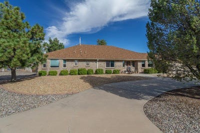 /international/us/5003-russell-drive-nw-albuquerque-nm-110120559126/