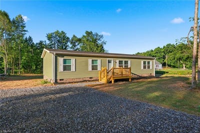 /international/us/4433-old-us-highway-421-hamptonville-nc-110107785518/