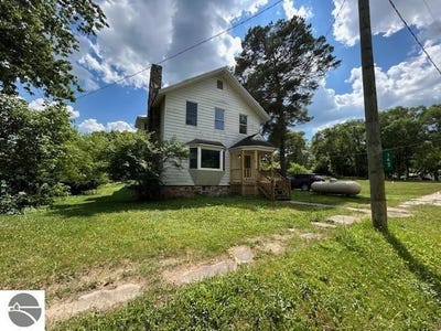 /international/us/145-millbrook-road-blanchard-mi-110100755062/?lang=en
