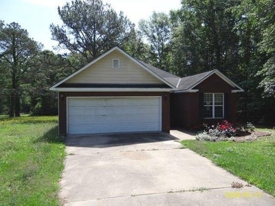 /international/us/20-island-creek-road-seale-al-110107986753/