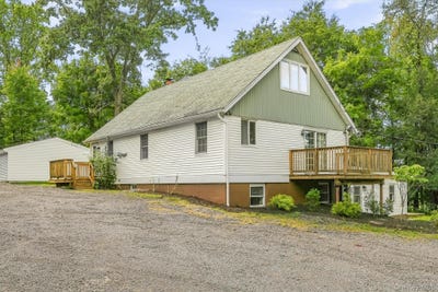 /international/us/58-iron-mountain-road-warwick-ny-110110367941/
