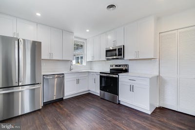 /international/us/9521-badger-avenue-clinton-md-110104192175/