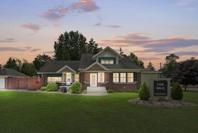 /international/us/2-e-ash-street-e-three-oaks-mi-110108733560/