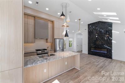 /international/us/1840-merriman-avenue-charlotte-nc-110106566704/