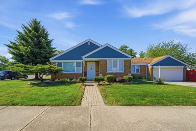 /international/us/10828-s-pulaski-road-oak-lawn-il-110107937710/