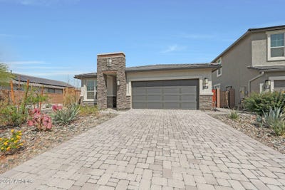 /international/us/8683-s-165th-avenue-goodyear-az-110099831290/