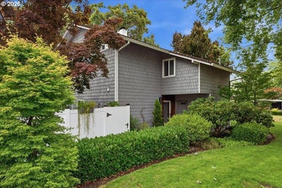 /international/us/634-n-hayden-bay-dr-portland-or-110109195665/