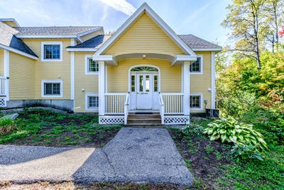 /international/us/44-mill-hill-road-bethel-me-110120408528/