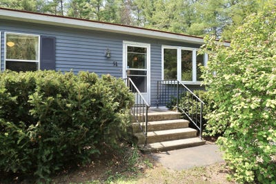 /international/us/51-sunset-drive-hopkinton-nh-110108488970/