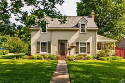/international/us/3324-sw-19th-st-topeka-ks-110108581261/
