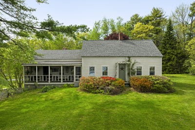 /international/us/367-e-side-road-boothbay-me-110108348107/