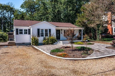 /international/us/32-second-avenue-kilmarnock-va-110120655390/