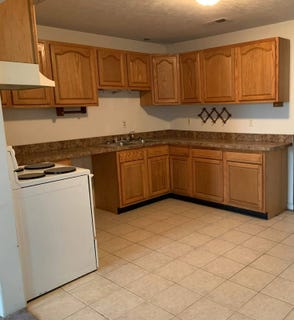 /international/us/309-e-main-street-pekin-in-110100476275/