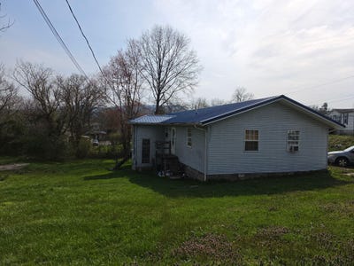 /international/us/120-redwood-road-middlesboro-ky-110106668289/
