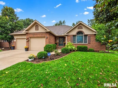 /international/us/7220-n-charles-way-peoria-il-110110364616/