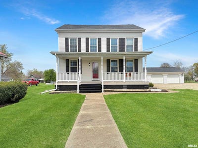 /international/us/370-w-carter-street-fairview-il-110099025814/
