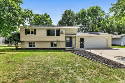 /international/us/445-1st-street-ne-richmond-mn-110119754890/