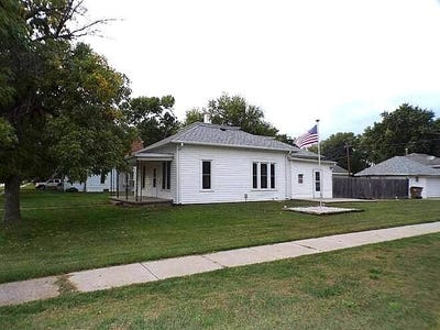 /international/us/1104-indian-street-st-paul-ne-110102470202/