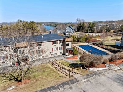 /international/us/41-treetop-circle-laconia-nh-110107376568/