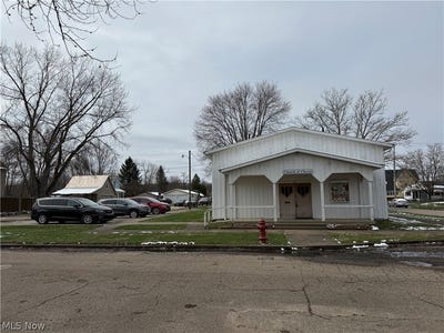 /international/us/638-parrish-street-uhrichsville-oh-110106495176/