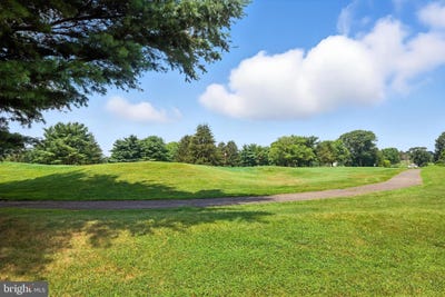 /international/us/42-pebble-lane-blackwood-nj-110100998970/