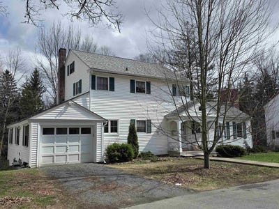 /international/us/85-underclyffe-road-st-johnsbury-vt-110107304586/