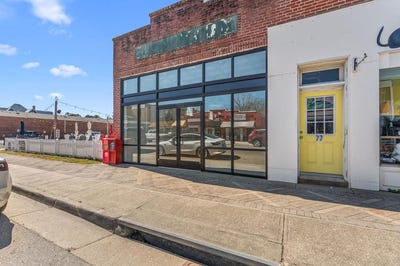 /international/us/79-main-street-kilmarnock-va-110106698390/