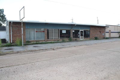 /international/us/120-e-howard-street-nashville-ar-110102817331/