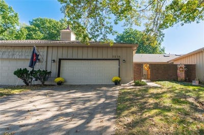 /international/us/2214-condolea-terrace-leawood-ks-110120482053/