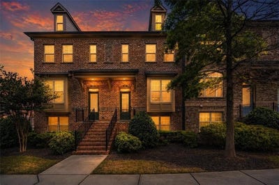 /international/us/1097-township-square-alpharetta-ga-110107609480/