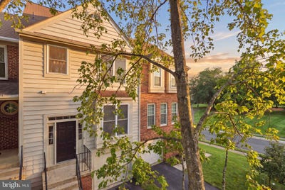 /international/us/14141-betsy-ross-lane-centreville-va-110110076456/